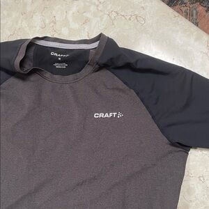 Craft Men's Charcoal and Black Tee